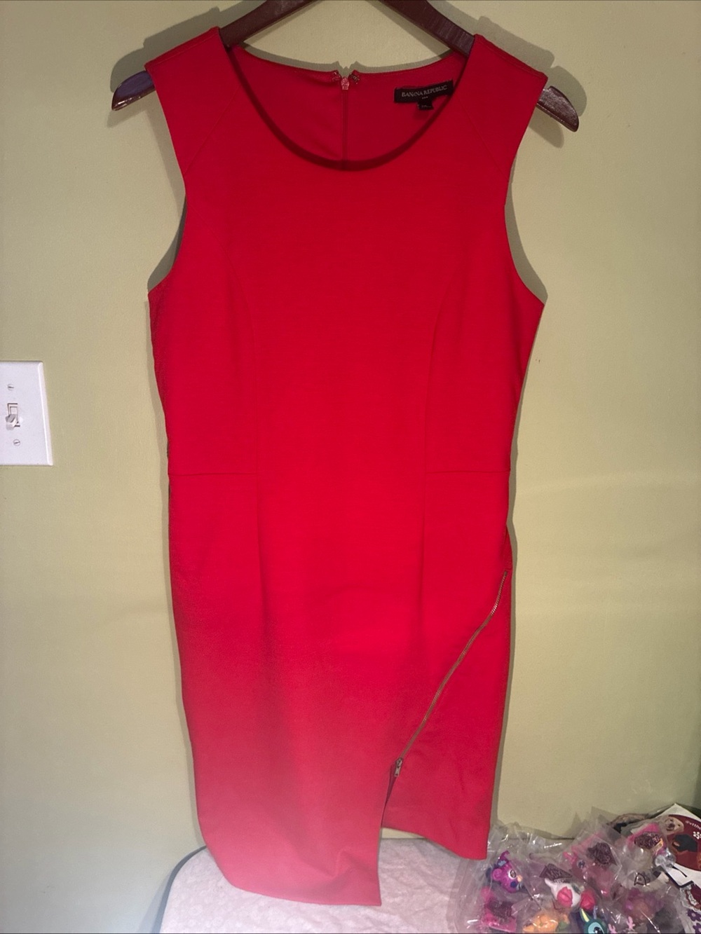 Banana Republic Bright Red Sleeveless Midi Sheath Dress